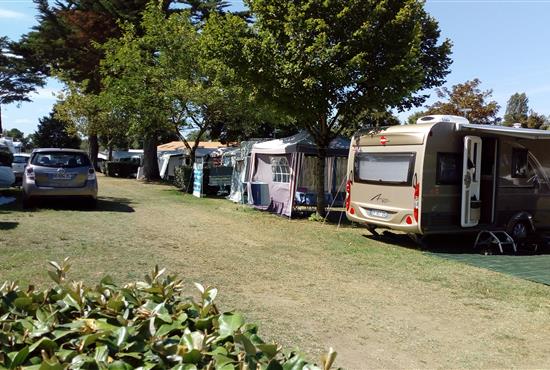 Camping pur vacances en famille à Royan - Camping de Bernezac